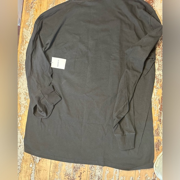 NWT 3X Brittney Spears long sleeve TShirt!! Stylish & soft, great for any fit! 😊 - Picture 3 of 4